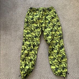 SUPREME 2018 WORLD FAMOUS TAPED SEAM NYLON PANTS
